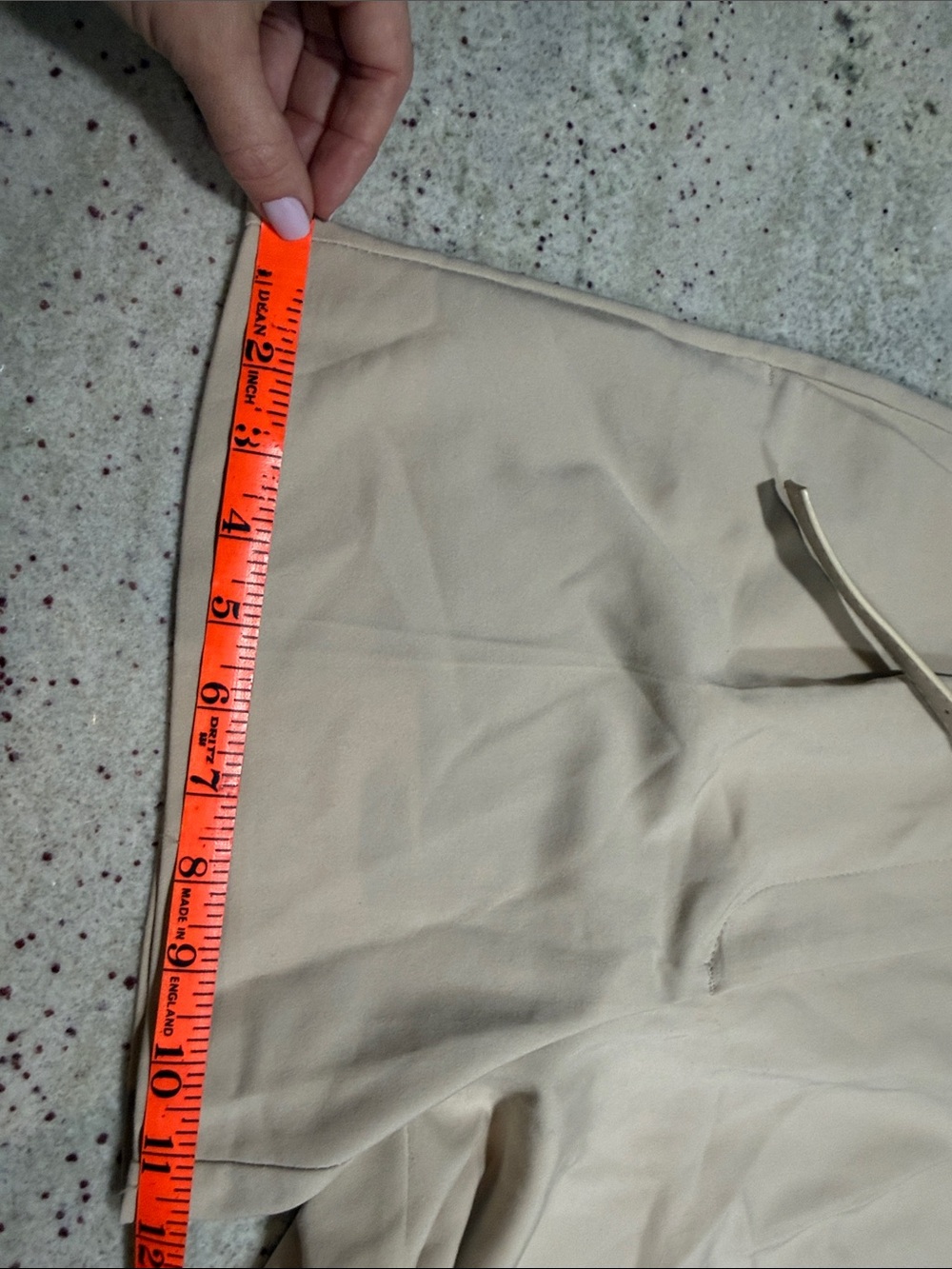 Zara High-Waist Pleated Shorts with Belt - Cream - Picture 7 of 7